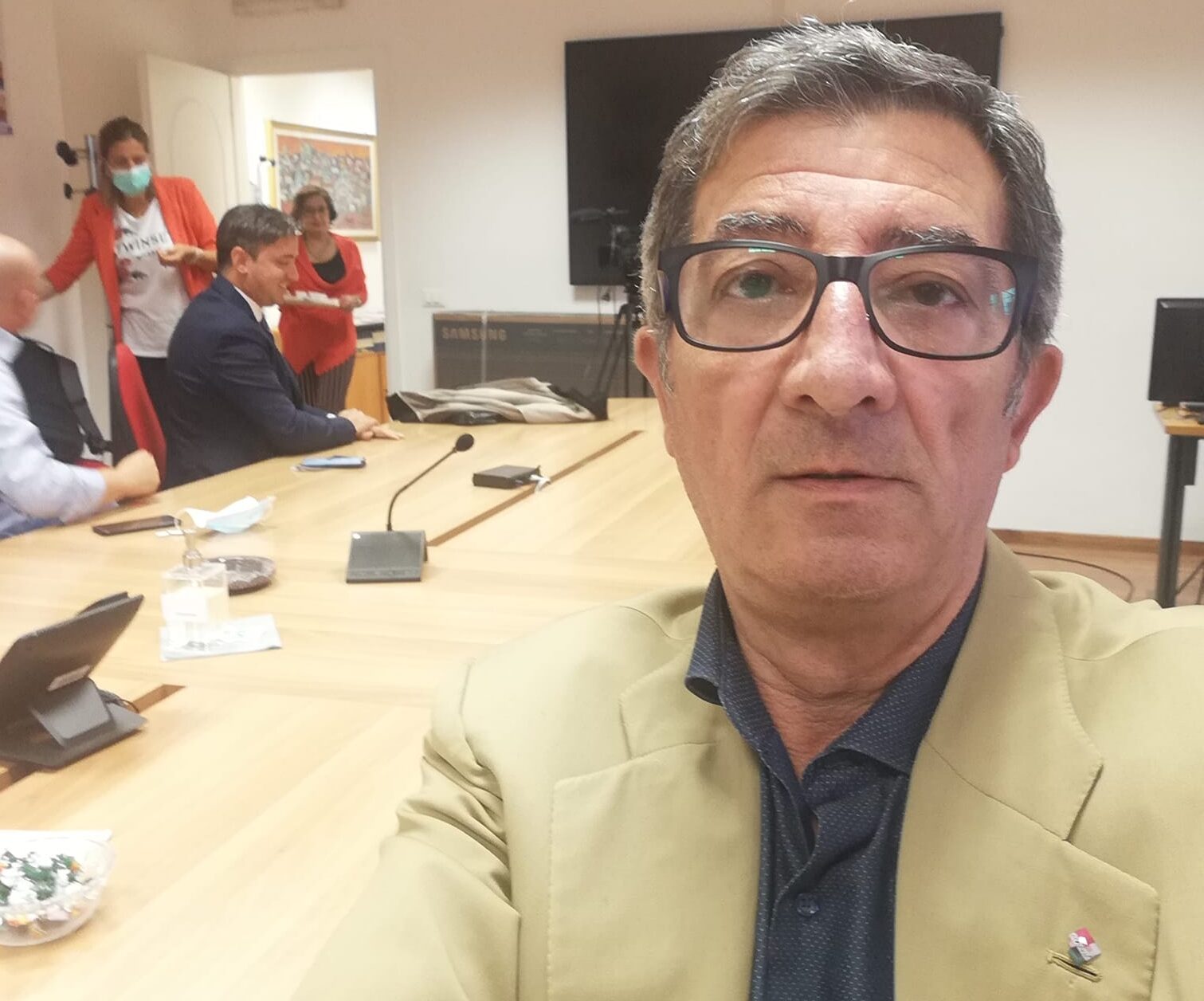 Igiene ambientale, messaggio ai lavoratori Gema cantiere di Arzano. De Stasio: “Nessuna impedisca la vostra libertà di espressione”